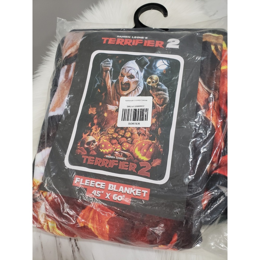 NEW TERRIFIER 2 Art the Clown‎ Fleece Throw Blanket 45"x60" Horror Movie Decor